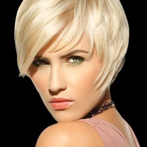 All-nutrient Professional Hair-Color
Made with natural & organic ingredients